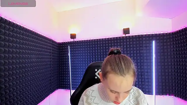 Lika 0ne online show from 02/21/25, 06:48