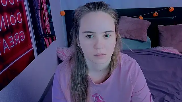 Lika 0ne online show from 11/28/25, 09:56