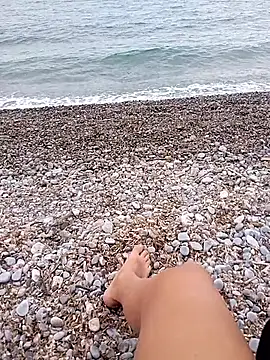 Snapshot of gkal7877_ chatting on 11/01/25, 01:02 gkal7877 online show from 11/01/25, 01:02