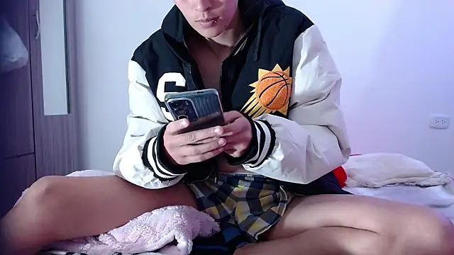 duo peludoo online show from 10/18/25, 04:08