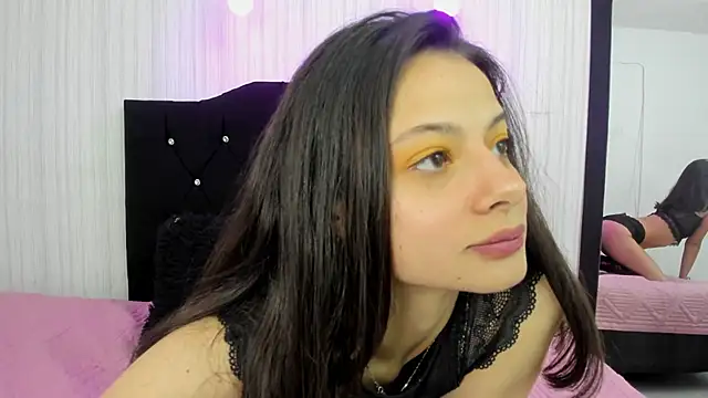 Snapshot of nicky_angel1 chatting on 02/26/25, 06:32 nicky angel1 online show from 02/26/25, 06:32