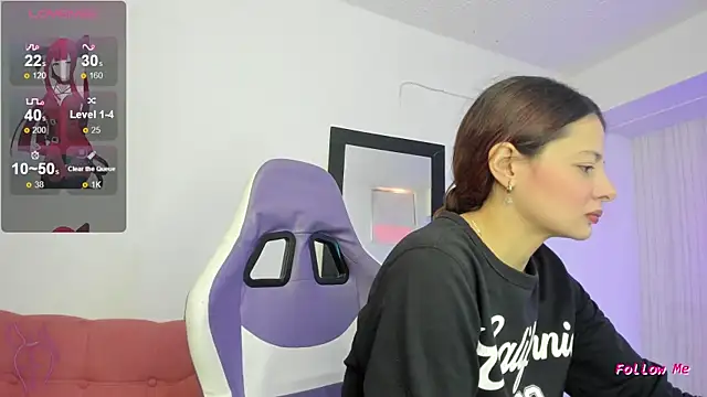 Snapshot of nicky_angel1 chatting on 06/17/26, 06:42 nicky angel1 online show from 06/17/26, 06:42