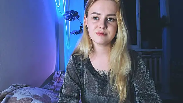 Alexa Pirs online show from 02/17/25, 12:43