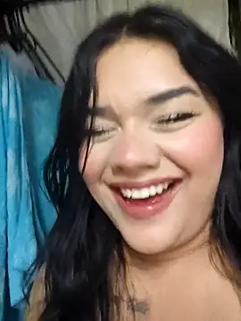 Snapshot of nikki_grey chatting on 09/23/25, 02:14 nikki grey online show from 09/23/25, 02:14