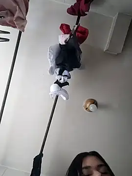 Snapshot of nikki_grey chatting on 10/20/25, 09:59 nikki grey online show from 10/20/25, 09:59