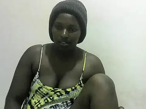 Snapshot of FudgeBabe chatting on 02/17/25, 08:36 FudgeBabe online show from 02/17/25, 08:36