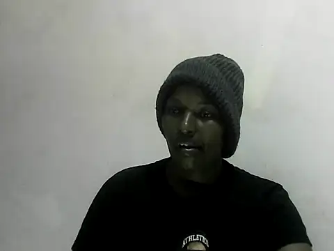 Snapshot of FudgeBabe chatting on 02/18/25, 12:06 FudgeBabe online show from 02/18/25, 12:06