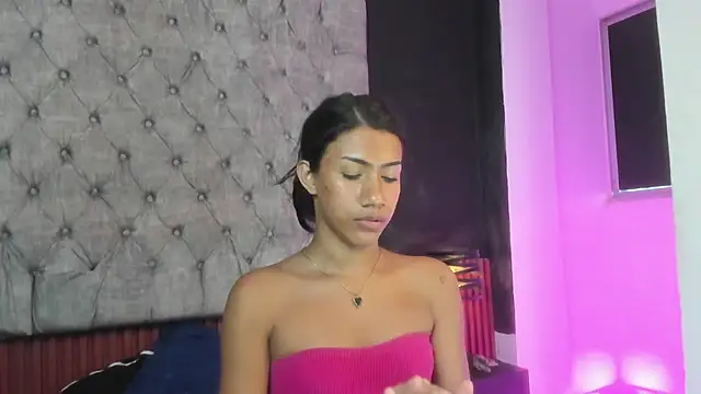 AntoniSantoss online show from 12/17/25, 08:04