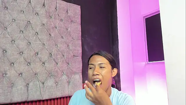 AntoniSantoss online show from 02/20/26, 08:20