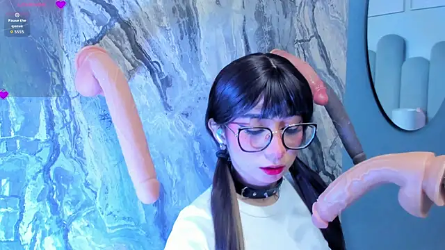 Snapshot of linda_sofi__ chatting on 03/13/26, 08:26 linda sofi online show from 03/13/26, 08:26