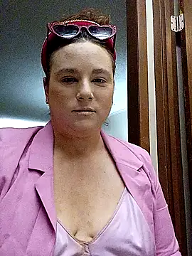 Snapshot of KinzAngel chatting on 02/10/25, 06:56 KinzAngel online show from 02/10/25, 06:56