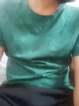 Snapshot of Love_FUCK143 chatting on 02/19/25, 12:22 Love FUCK143 online show from 02/19/25, 12:22