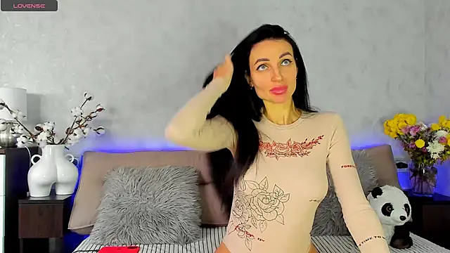 Tina Mart online show from 10/26/25, 11:27