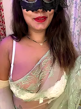 Snapshot of WifyHubby_38 chatting on 11/01/25, 09:50 WifyHubby 38 online show from 11/01/25, 09:50