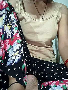 Snapshot of lovely----bhabhi chatting on 11/07/25, 12:43 lovely----bhabhi online show from 11/07/25, 12:43