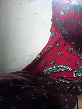 Snapshot of lovely----bhabhi chatting on 03/06/26, 05:04 lovely----bhabhi online show from 03/06/26, 05:04