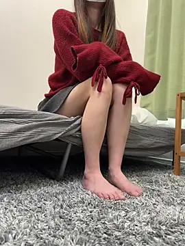 Snapshot of YARASERO-kun chatting on 02/23/25, 05:56 YARASERO-kun online show from 02/23/25, 05:56