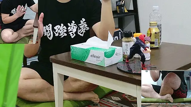 Snapshot of YARASERO-kun chatting on 02/16/26, 07:37 YARASERO-kun online show from 02/16/26, 07:37