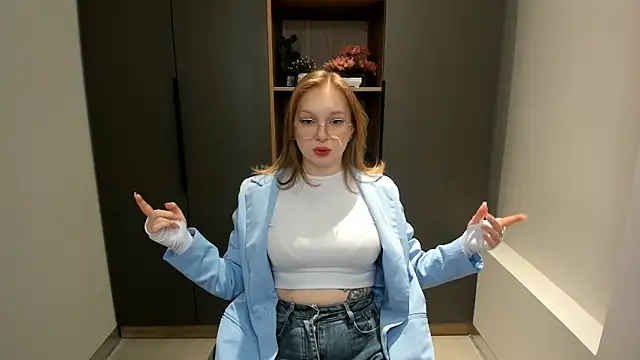 EdlaHames online show from 02/16/25, 08:10