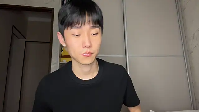 Snapshot of Brian_Stars chatting on 06/18/26, 01:48 Brian Stars online show from 06/18/26, 01:48