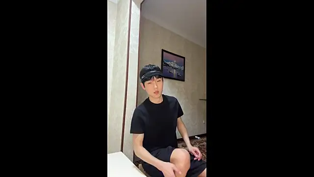 Snapshot of Brian_Stars chatting on 07/18/26, 10:57 Brian Stars online show from 07/18/26, 10:57