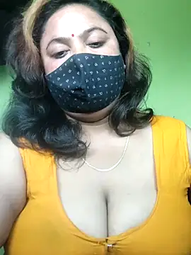 rani130 online show from 11/18/25, 01:22