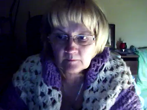 Snapshot of Violet5364 chatting on 02/14/25, 09:10 Violet5364 online show from 02/14/25, 09:10