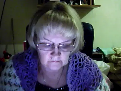 Snapshot of Violet5364 chatting on 02/16/25, 05:15 Violet5364 online show from 02/16/25, 05:15