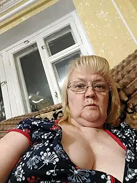 Snapshot of Violet5364 chatting on 04/05/26, 07:22 Violet5364 online show from 04/05/26, 07:22