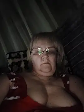 Snapshot of Violet5364 chatting on 04/06/26, 08:54 Violet5364 online show from 04/06/26, 08:54