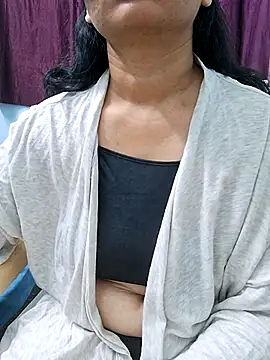 Jassi Does online show from 02/27/25, 02:21