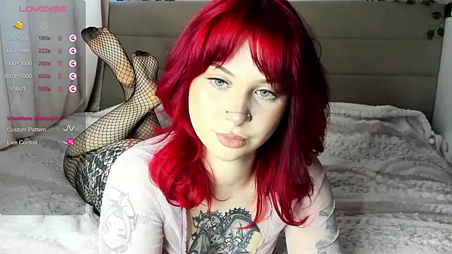 Snapshot of marynixoxo chatting on 04/30/26, 10:43 marynixoxo online show from 04/30/26, 10:43