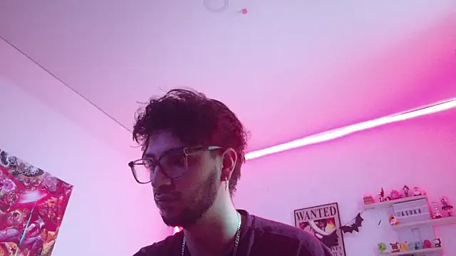 Snapshot of _IronMan_25 chatting on 10/13/25, 02:33 IronMan 25 online show from 10/13/25, 02:33