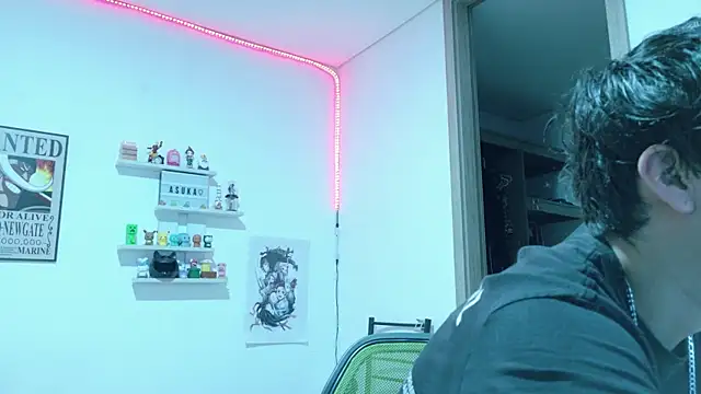 Snapshot of _IronMan_25 chatting on 11/16/25, 04:07 IronMan 25 online show from 11/16/25, 04:07