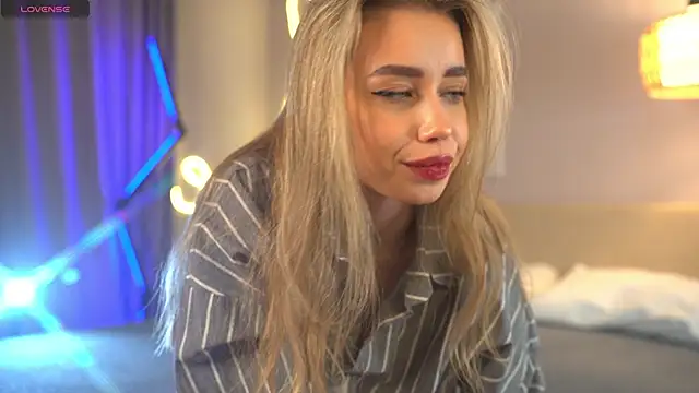  Spring Day  online show from 11/29/25, 11:35