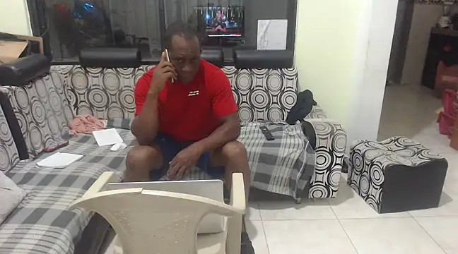 Snapshot of SEXPOLIAMOR chatting on 03/20/25, 12:08 SEXPOLIAMOR online show from 03/20/25, 12:08