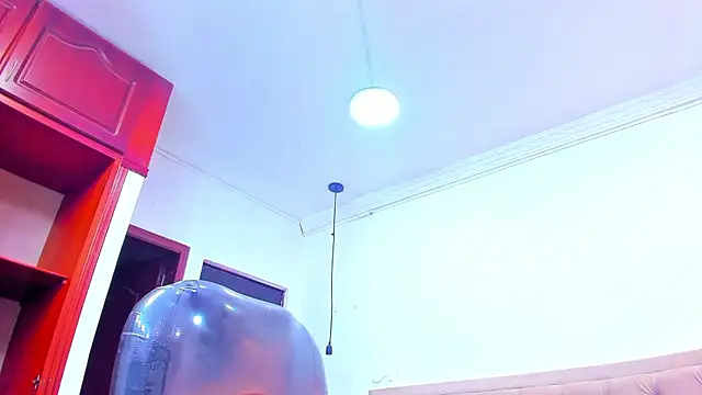 Snapshot of emma_purple_ chatting on 01/08/26, 05:15 emma purple online show from 01/08/26, 05:15