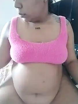 Snapshot of emma_purple_ chatting on 02/27/26, 05:57 emma purple online show from 02/27/26, 05:57