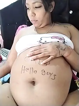 Snapshot of emma_purple_ chatting on 03/23/26, 11:09 emma purple online show from 03/23/26, 11:09