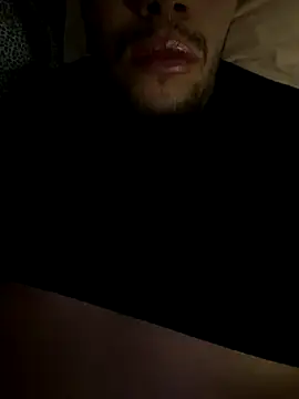 yaxxx03 online show from 10/08/25, 07:11