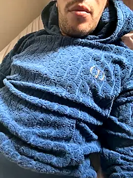 yaxxx03 online show from 10/19/25, 10:49