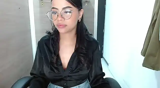 Sussan love01 online show from 02/18/25, 02:16