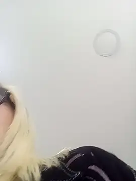 CandieGilson   online show from 10/10/25, 11:53