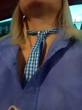 CandieGilson   online show from 11/26/25, 10:49