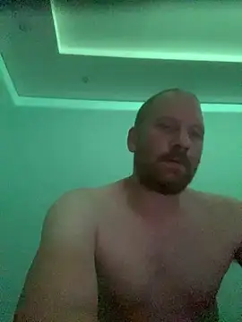 Krzysiekg123 online show from 10/20/25, 09:48