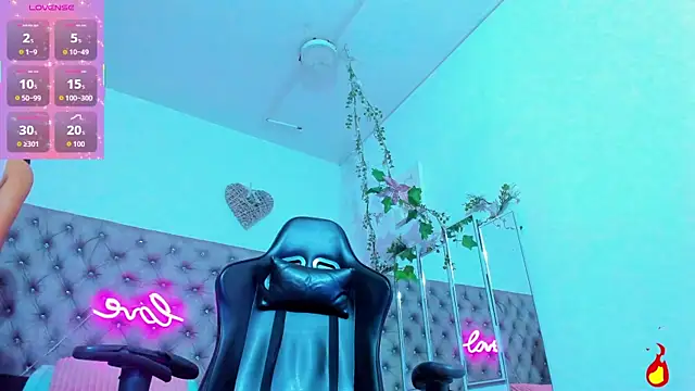 Naomii Viper online show from 01/17/26, 11:04