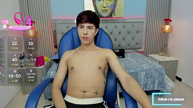 Snapshot of Estiv18_ chatting on 12/21/25, 05:14 Estiv18 online show from 12/21/25, 05:14