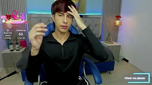 Snapshot of Estiv18_ chatting on 01/19/26, 02:37 Estiv18 online show from 01/19/26, 02:37