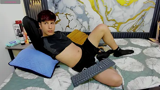 Snapshot of Estiv18_ chatting on 02/19/26, 01:34 Estiv18 online show from 02/19/26, 01:34