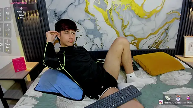 Snapshot of Estiv18_ chatting on 02/20/26, 06:10 Estiv18 online show from 02/20/26, 06:10